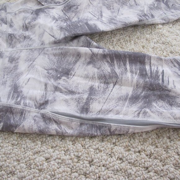 Lululemon Crop Running Leggings - 8 - Picture 10 of 14